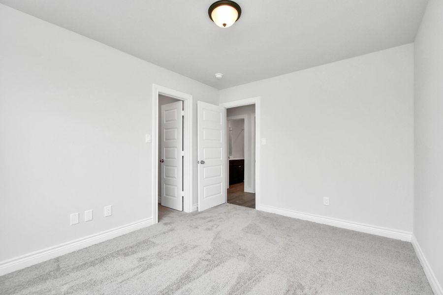 Spacious, unfurnished interior of a new home in Grand Oaks Reserve, Cleveland (Image 21). Spacious, unfurnished interior of a new home in Grand Oaks Reserve, Cleveland (Image 21).