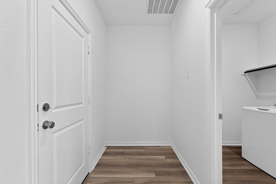 Spacious, unfurnished interior of a new home in River Ridge, Crandall (Image 30). Spacious, unfurnished interior of a new home in River Ridge, Crandall (Image 30).