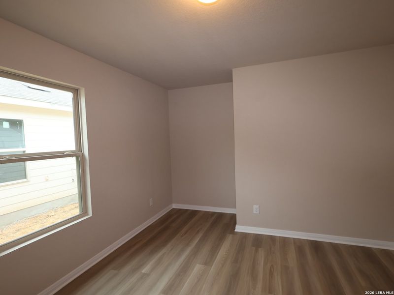 Spacious, unfurnished interior of a new home in Greenspoint Heights, Seguin (Image 19).