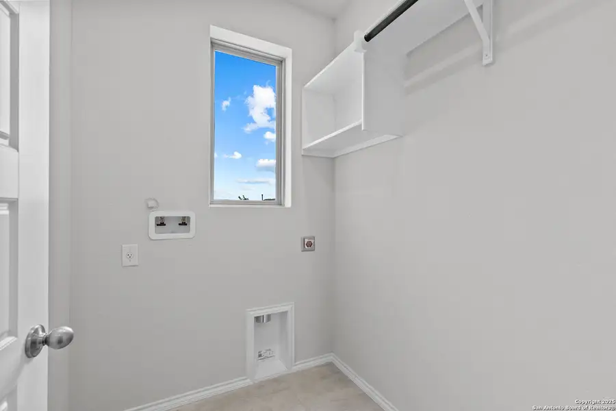 Image 23 of a home in Ladera. Image 23 of a home in Ladera.