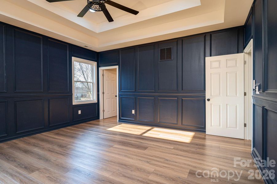 Spacious, unfurnished interior of a new home in , Shelby (Image 40).