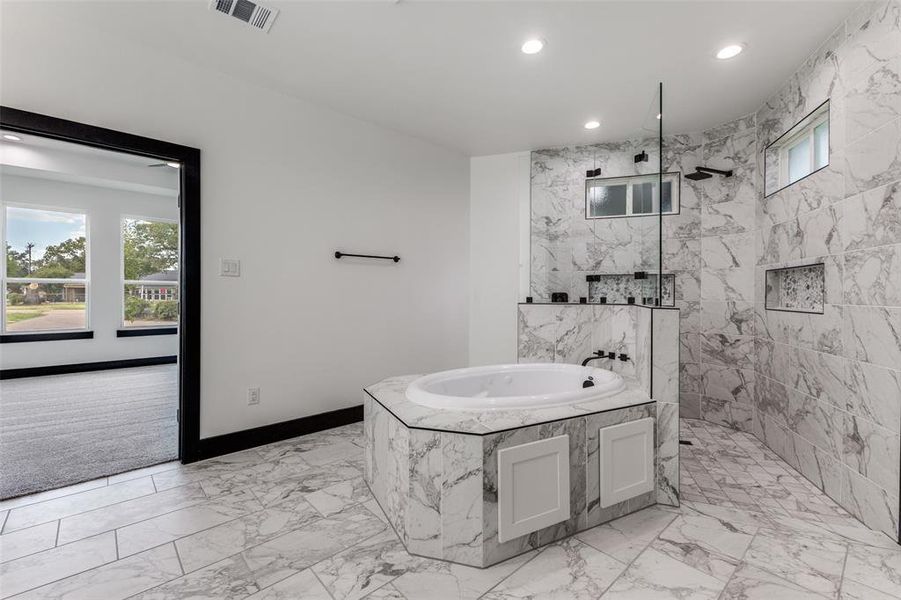 Furnished interior view inside a new home in , Kemp (Image 12).