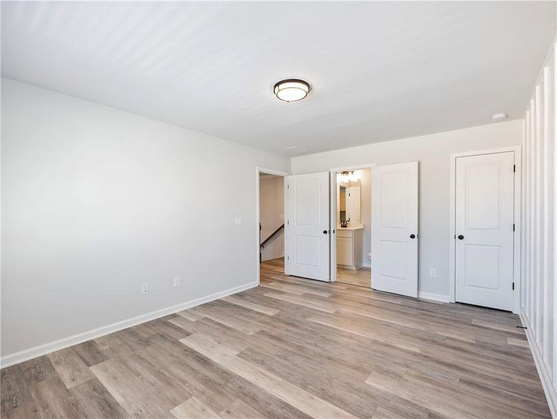 Spacious, unfurnished interior of a new home in , Lawrenceville (Image 24).