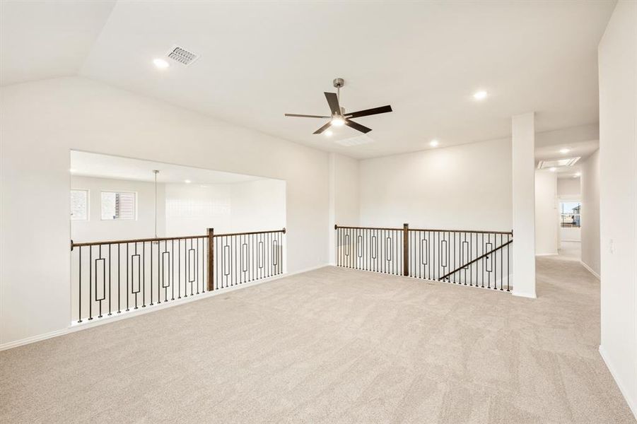 Spacious, unfurnished interior of a new home in Somerset, Mansfield (Image 35).