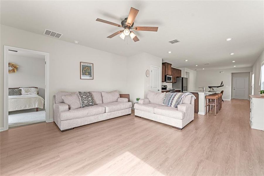 Furnished interior view inside a new home in , Deland (Image 32).
