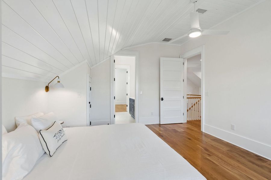 Spacious, unfurnished interior of a new home in , Folly Beach (Image 102).