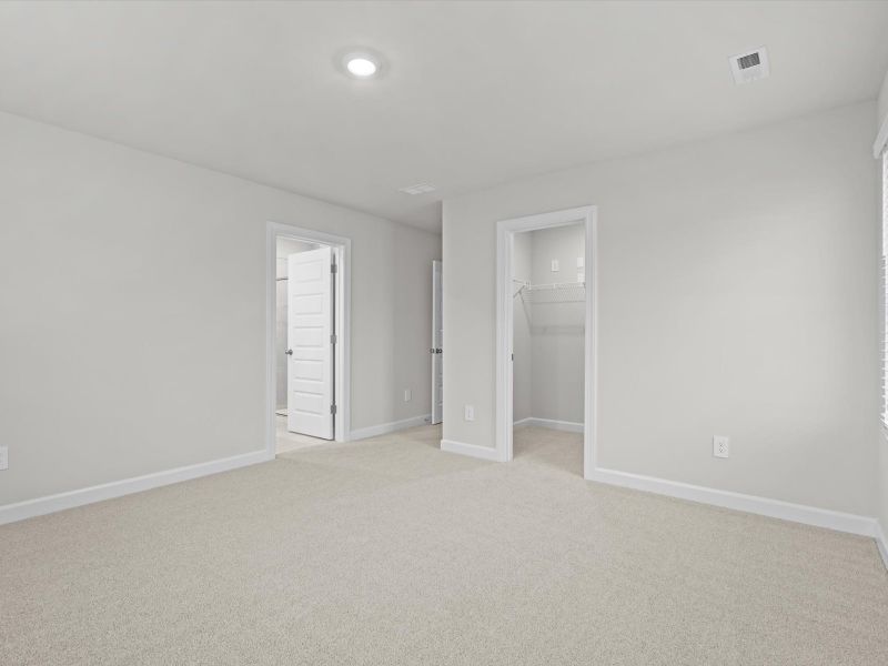 Spacious, unfurnished interior of a new home in Crossing at Abner Creek Townes, Greer (Image 15).