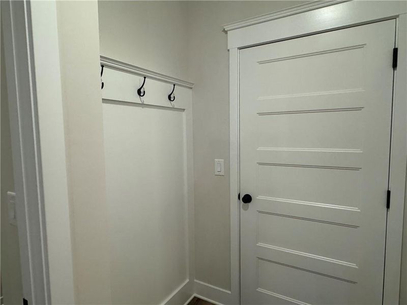 Spacious, unfurnished interior of a new home in Rosewood Lake Preserve, Hoschton (Image 17).