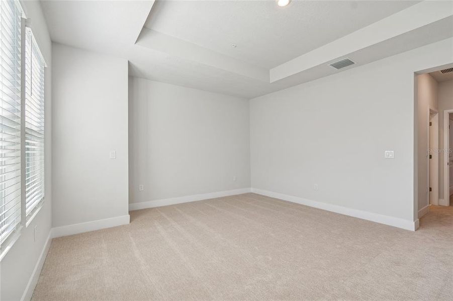 Spacious, unfurnished interior of a new home in Apex at Seminole Heights, Tampa (Image 38). Spacious, unfurnished interior of a new home in Apex at Seminole Heights, Tampa (Image 38).