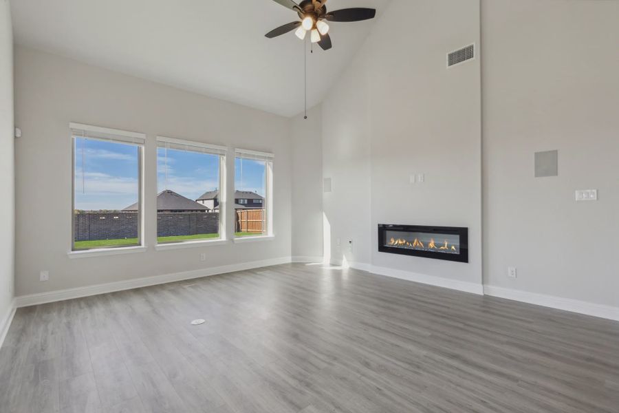 Spacious, unfurnished interior of a new home in Westside Preserve, Midlothian (Image 7).