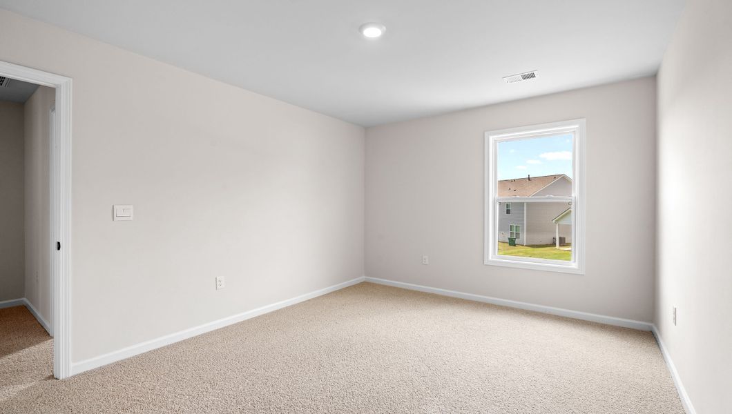 Representative unfurnished interior of a home built from the VERWOOD by D.R. Horton in Adams Glen, Greenville (Image 24).