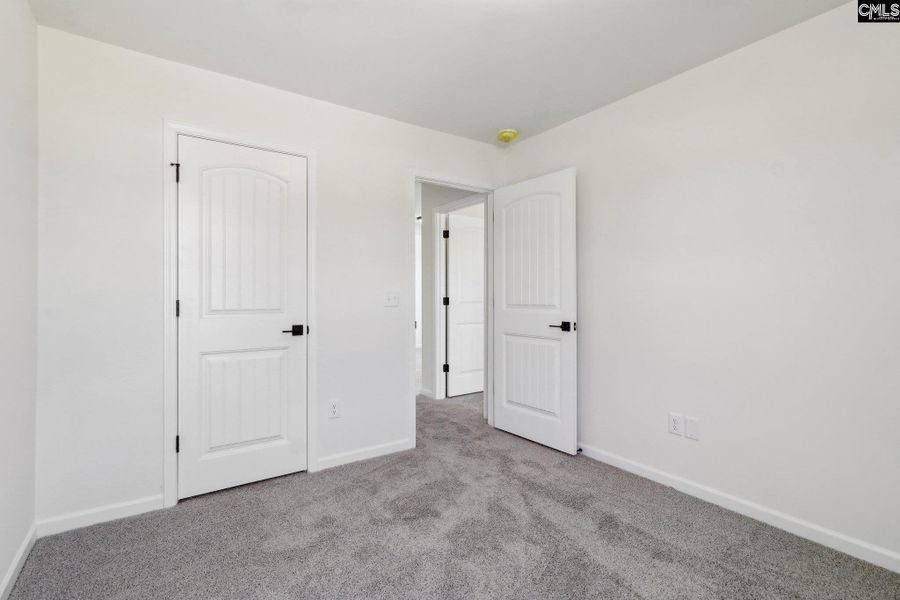 Spacious, unfurnished interior of a new home in Raglins Creek, Lugoff (Image 22).