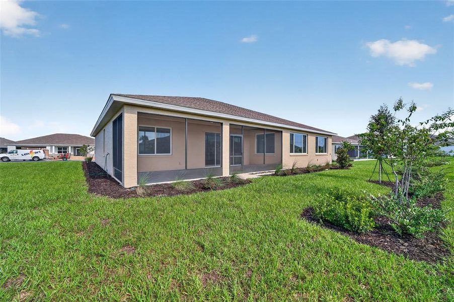 Exterior details and patio area of a home in , Ocala (Image 27).