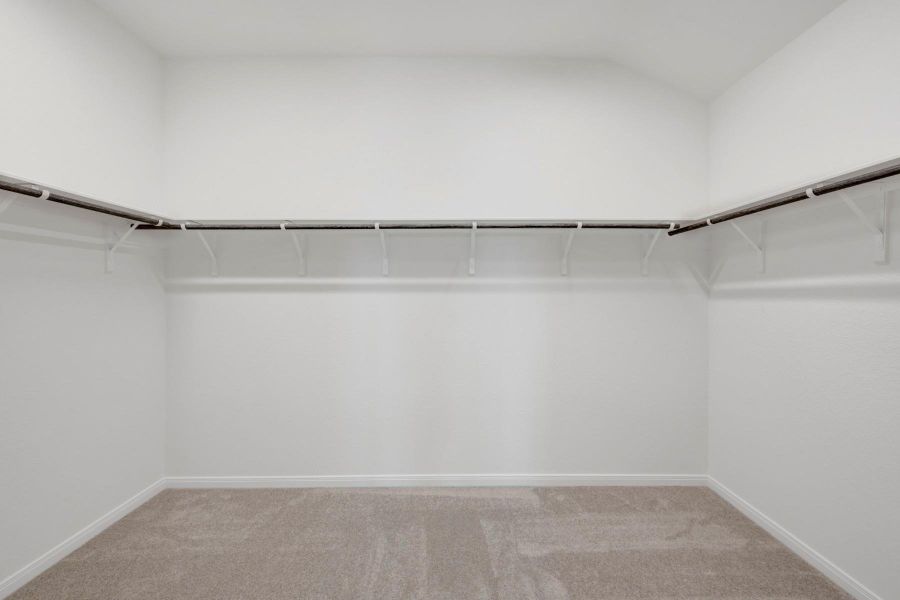 Spacious, unfurnished interior of a new home in The Grand Prairie 50’, Hockley (Image 28).