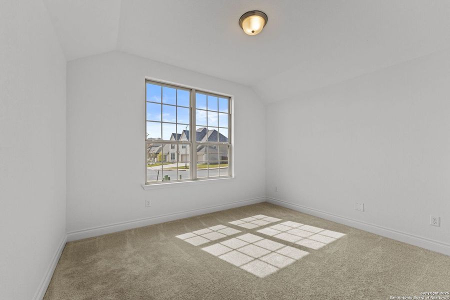 Spacious, unfurnished interior of a new home in Davis Ranch, San Antonio (Image 24). Spacious, unfurnished interior of a new home in Davis Ranch, San Antonio (Image 24).