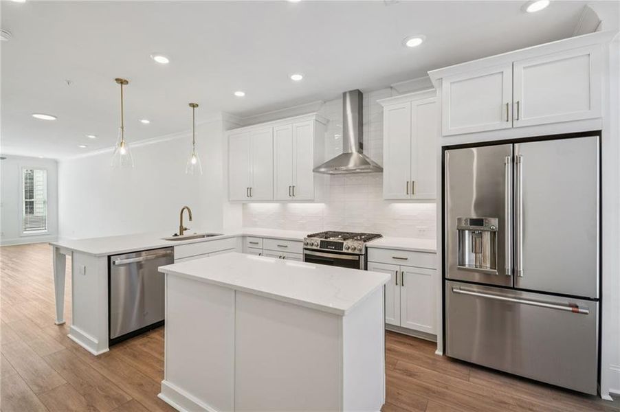 Furnished interior view inside a new home in IveyBrooke, Alpharetta (Image 6).