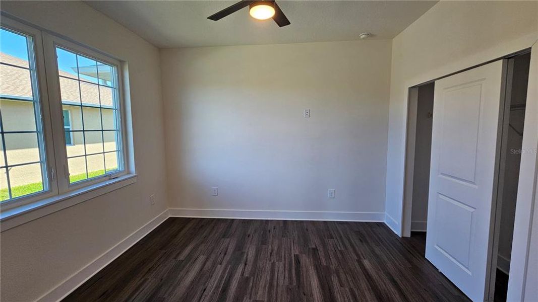 Spacious, unfurnished interior of a new home in , Port Charlotte (Image 19).