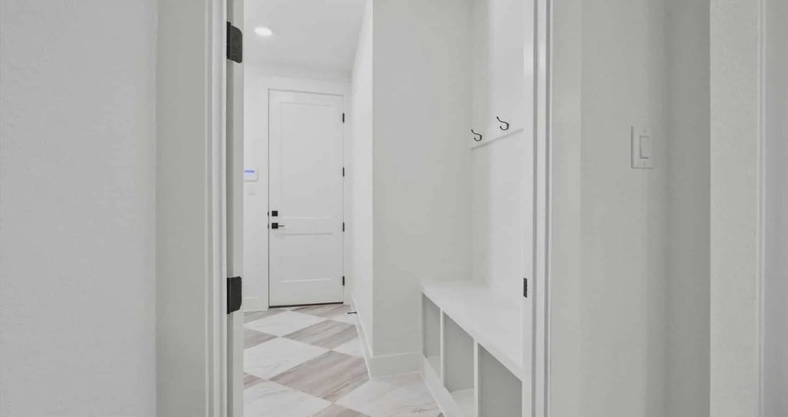Spacious, unfurnished interior of a new home in Sweetwater, Austin (Image 11).