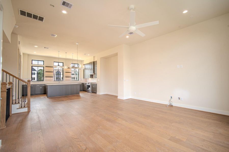 Image 28 of a home in Spring Valley Creek.