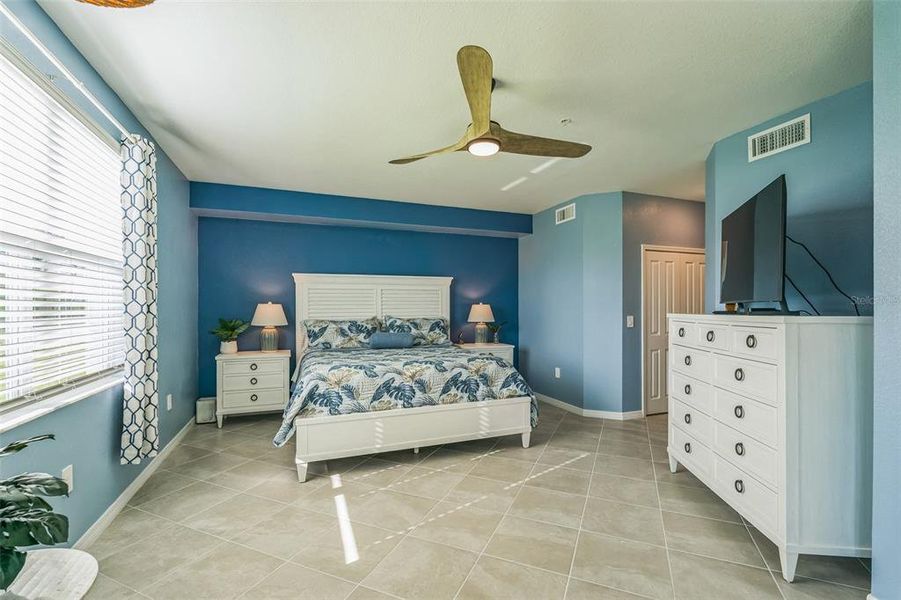 Furnished interior view inside a new home in , Venice (Image 27).