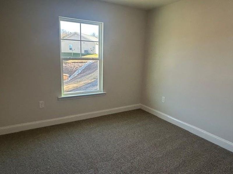 Spacious, unfurnished interior of a new home in Habersham Meadows, Demorest (Image 9).