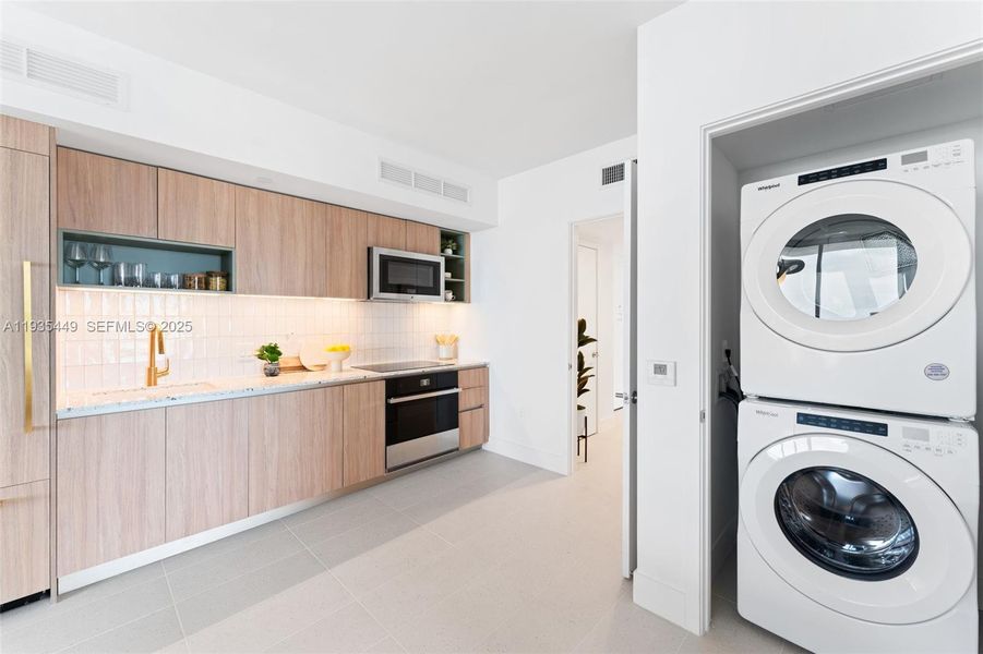 Furnished interior view inside a new home in , Miami (Image 27).