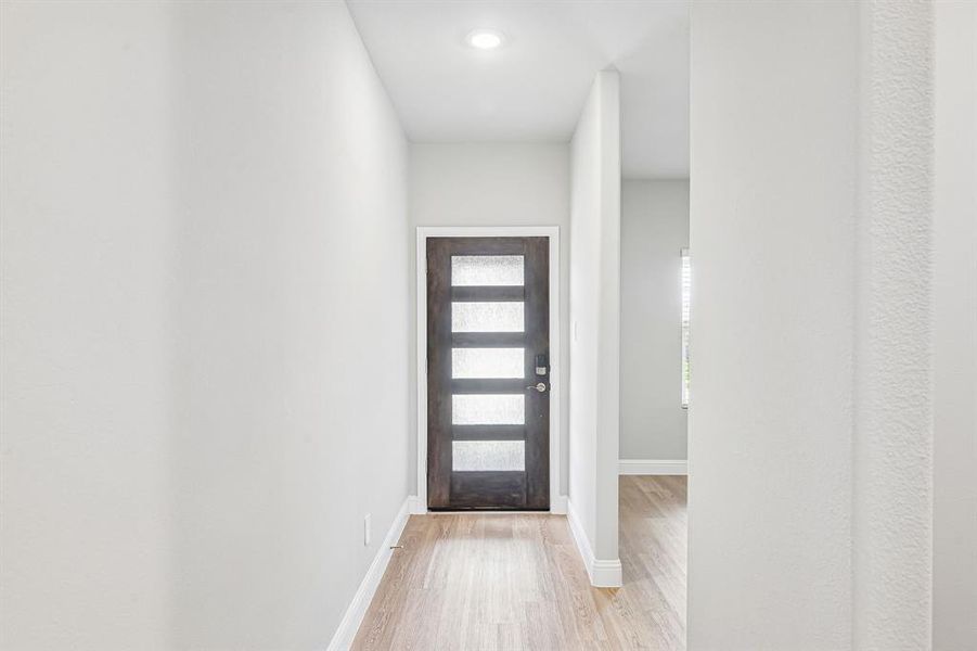 Spacious, unfurnished interior of a new home in Tesoro at Chisholm Trail Ranch, Crowley (Image 35).