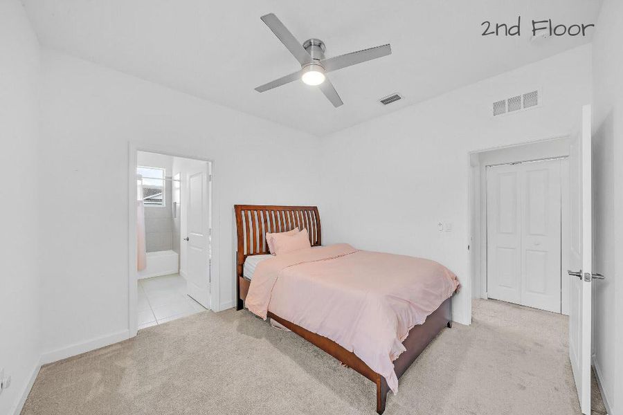 21 Guest Bedroom A (3)