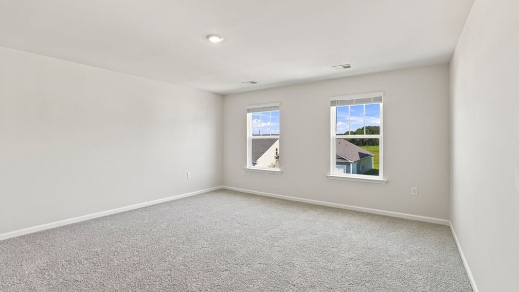 Spacious, unfurnished interior of a new home in Baxter Village, Boiling Springs (Image 34).