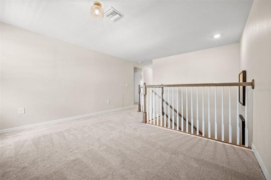 Spacious, unfurnished interior of a new home in Tuckers Cove, Punta Gorda (Image 26).