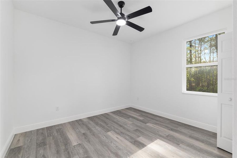 Spacious, unfurnished interior of a new home in , Dunnellon (Image 55).