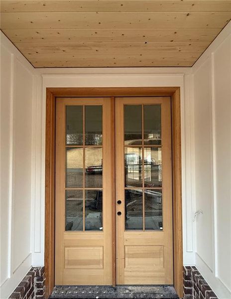 Exterior details and patio area of a home in , Calhoun (Image 9).