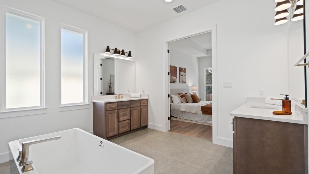 Representative furnished interior of a home built from the 2697F by Perry Homes in Southern Hills, Brooksville (Image 16).