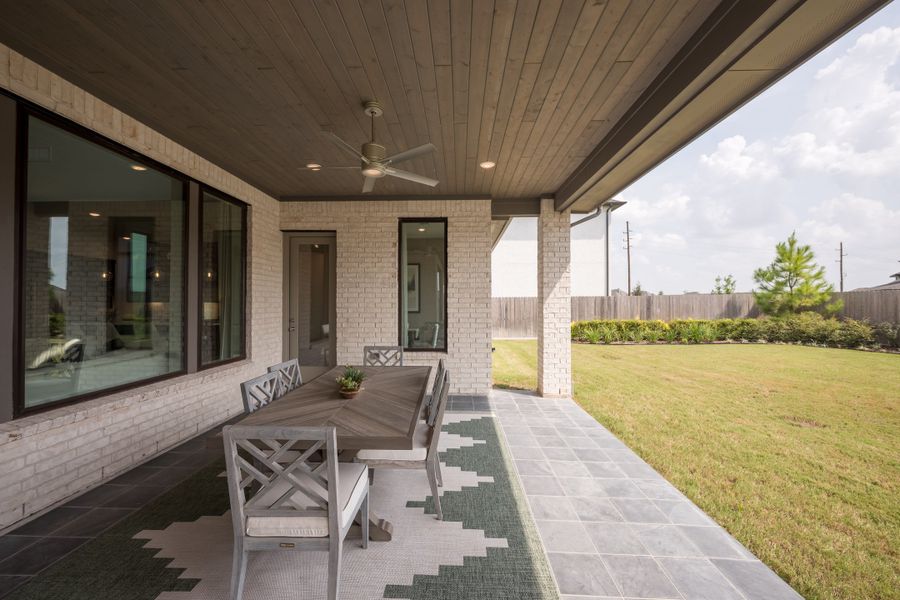 Representative exterior details of a home built from the Bogata by Tri Pointe Homes in Harvest Green, Richmond (Image 35).