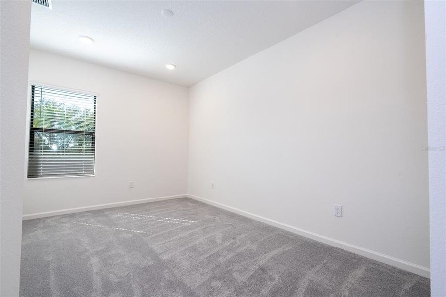 Spacious, unfurnished interior of a new home in Paradiso Grande, Orlando (Image 53).