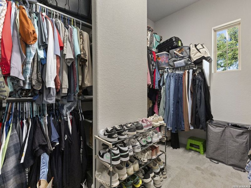 Close-up of interior finishes inside a home in Potranco Acres, Castroville (Image 21).