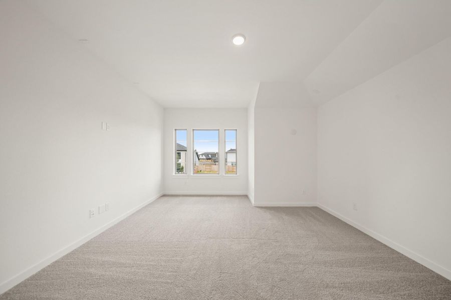 Spacious, unfurnished interior of a new home in Sienna Village of Anderson Springs 50', Missouri City (Image 11). Spacious, unfurnished interior of a new home in Sienna Village of Anderson Springs 50', Missouri City (Image 11).