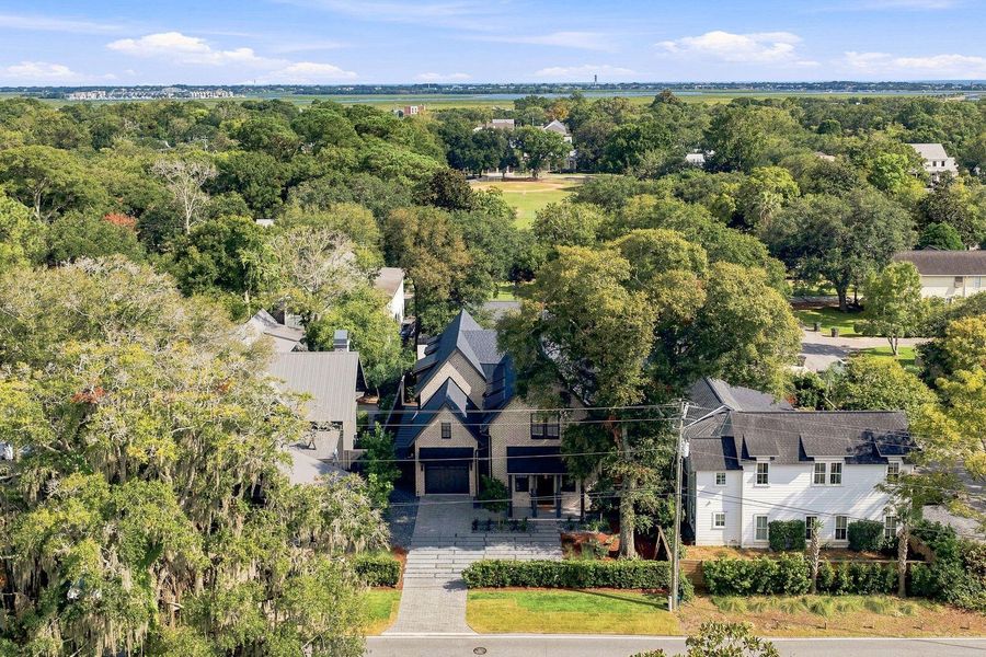Image 83 of a home in .