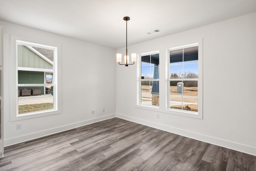 Spacious, unfurnished interior of a new home in Heritage Towne, Midlothian (Image 40). Spacious, unfurnished interior of a new home in Heritage Towne, Midlothian (Image 40).