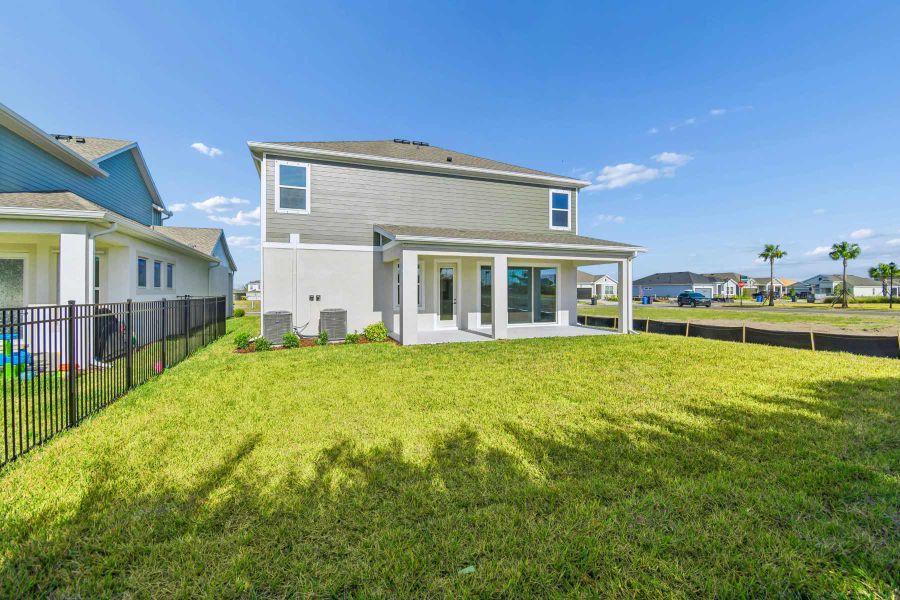 Representative exterior details of a home built from the The Bradley by David Weekley Homes in Southwind – Executive Series, Plant City (Image 4). Representative exterior details of a home built from the The Bradley by David Weekley Homes in Southwind – Executive Series, Plant City (Image 4).