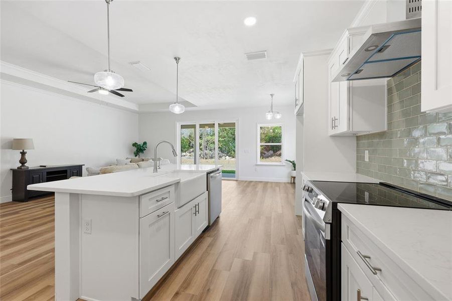 Furnished interior view inside a new home in Grand Oaks, Gainesville (Image 8).