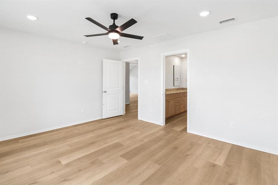 Spacious, unfurnished interior of a new home in , Coleman (Image 11).