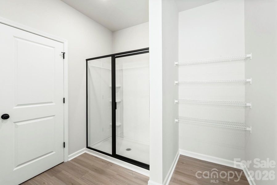 Spacious, unfurnished interior of a new home in Knights Bridge, Richburg (Image 10).