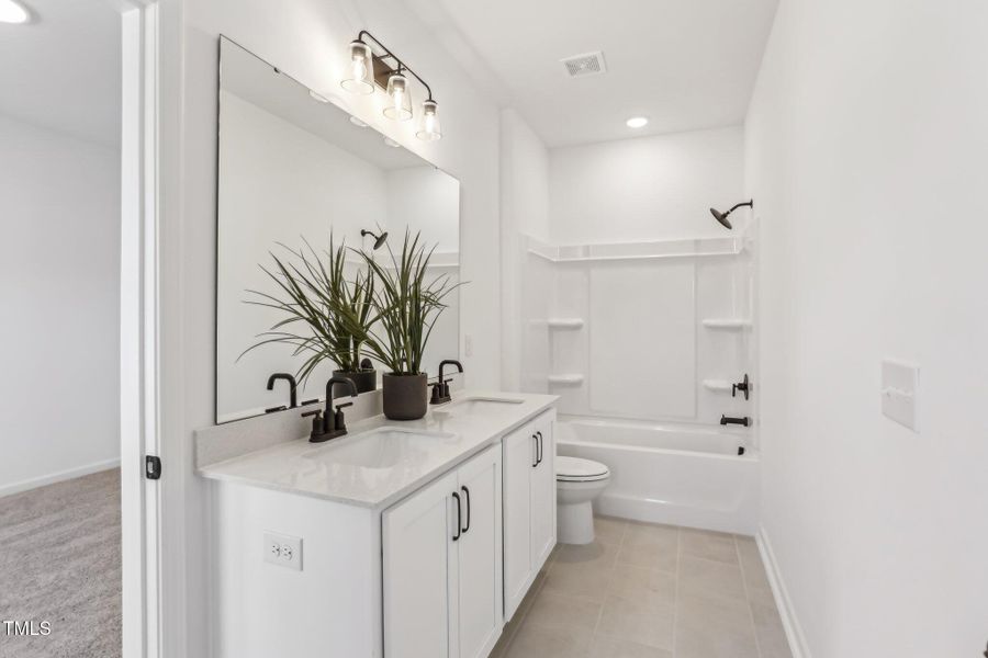 40-web-or-mls-Oakfields 1-040