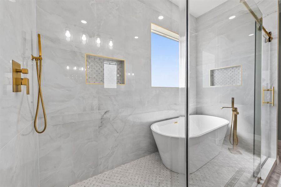 Furnished interior view inside a new home in , Freeport (Image 29).