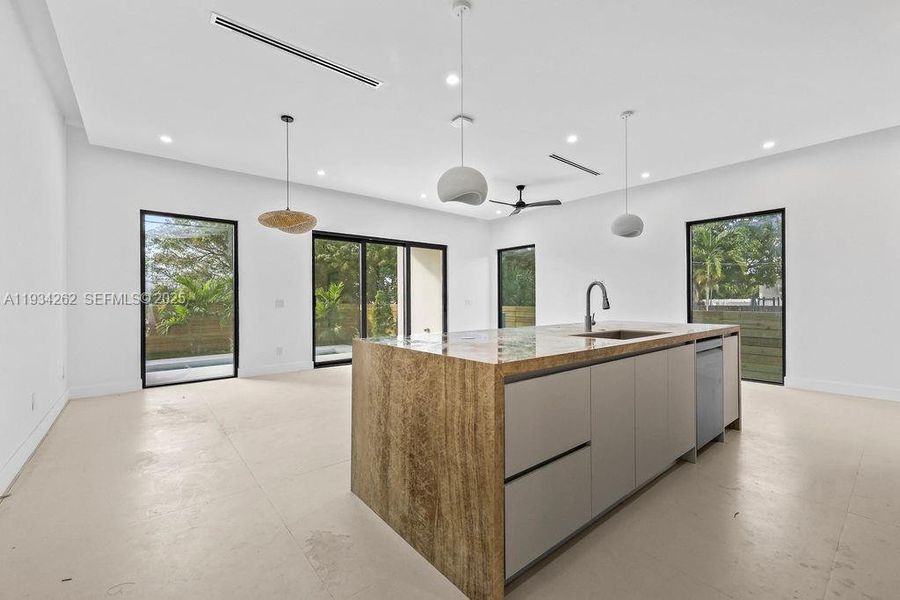 Image 42 of a home in .