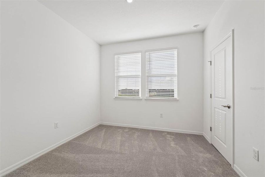 Spacious, unfurnished interior of a new home in , Debary (Image 25).