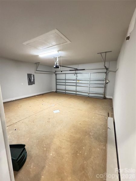 Spacious, unfurnished interior of a new home in Kerns Ridge, Salisbury (Image 31).