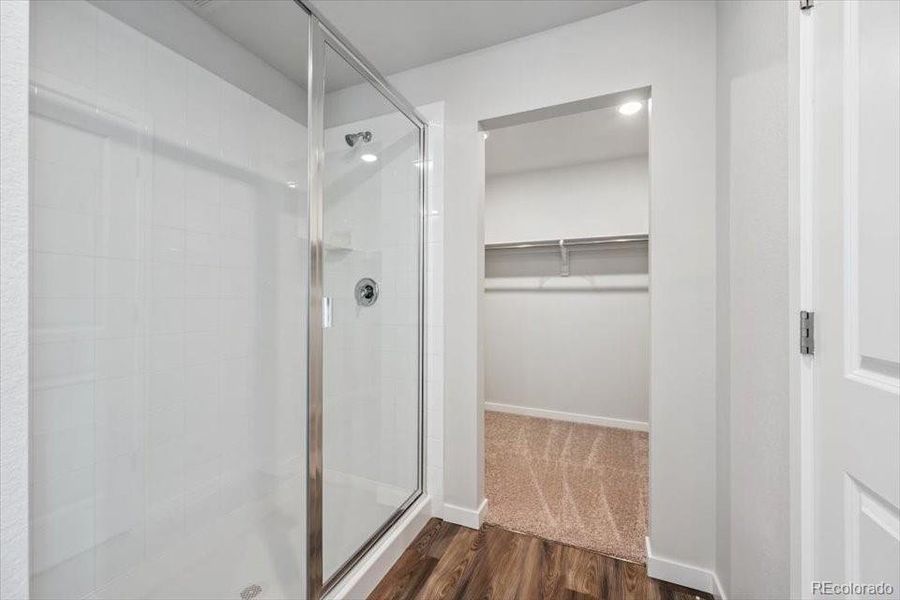 Image 21 of a home in Farmlore.