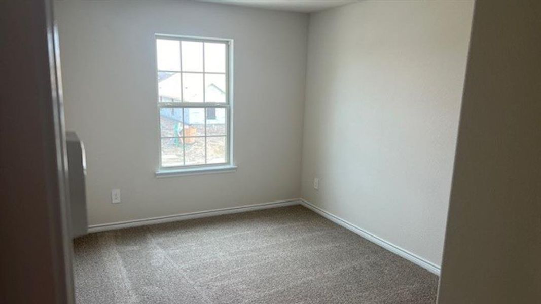 Spacious, unfurnished interior of a new home in Silverado, Aubrey (Image 4).
